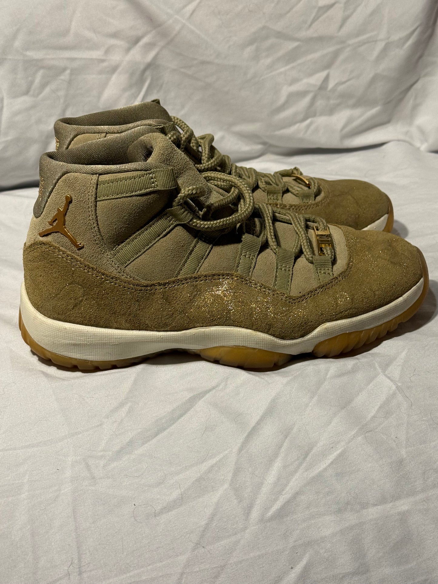 Women’s Air Jordan 11 Retro ‘Olive Lux’