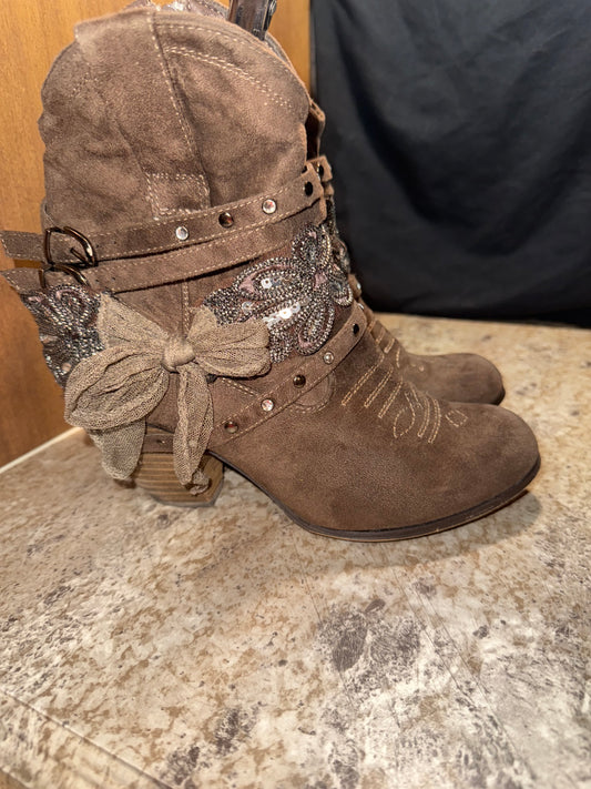 Not Rated women’s Midas ankle boot