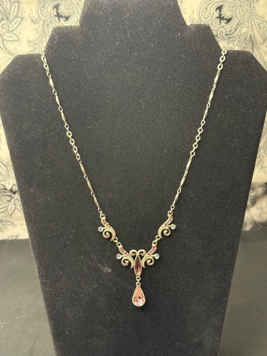 Beautiful Vintage Silvertone necklace with purple and blue stones