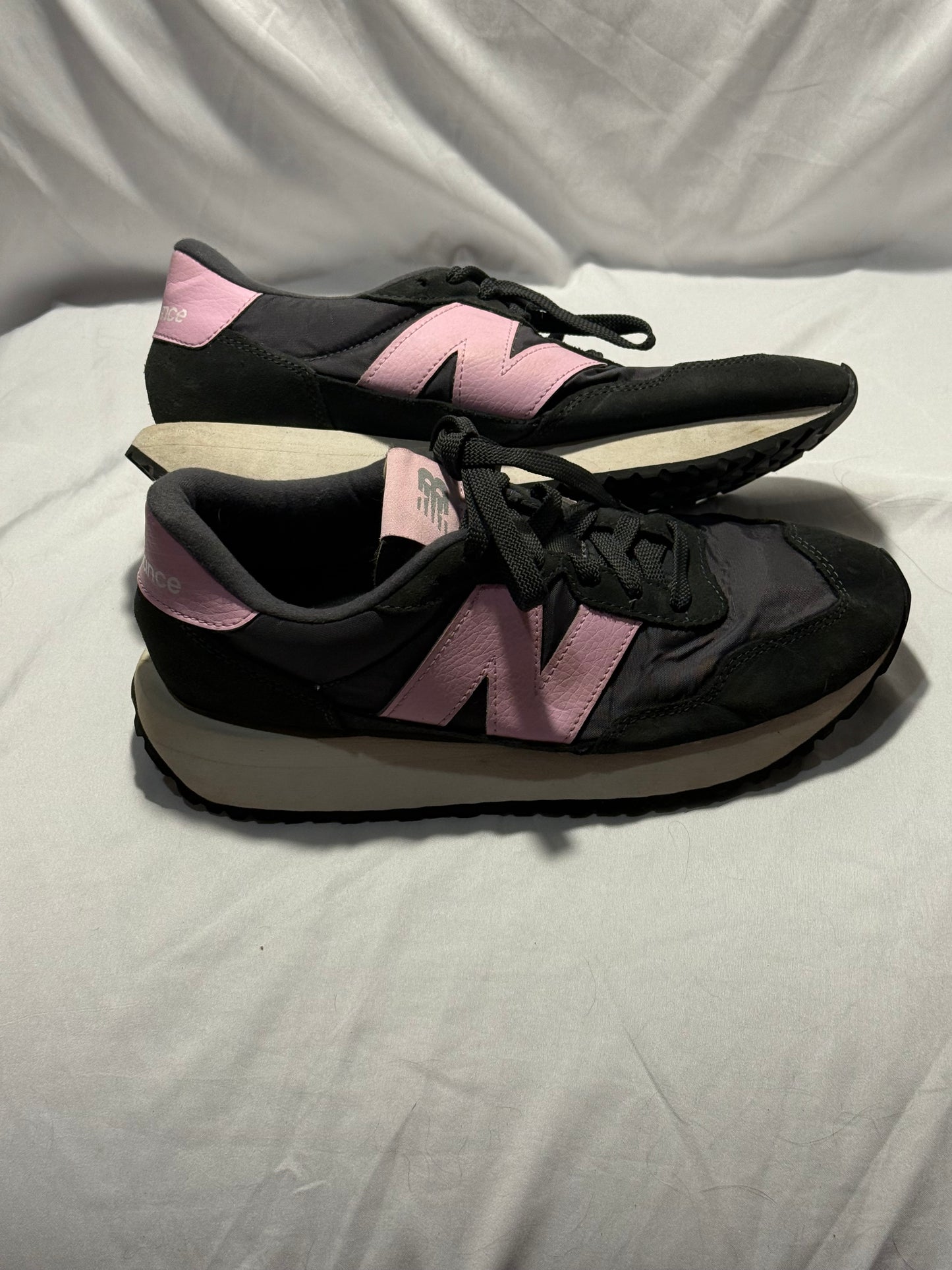 Women’s New Balance 237