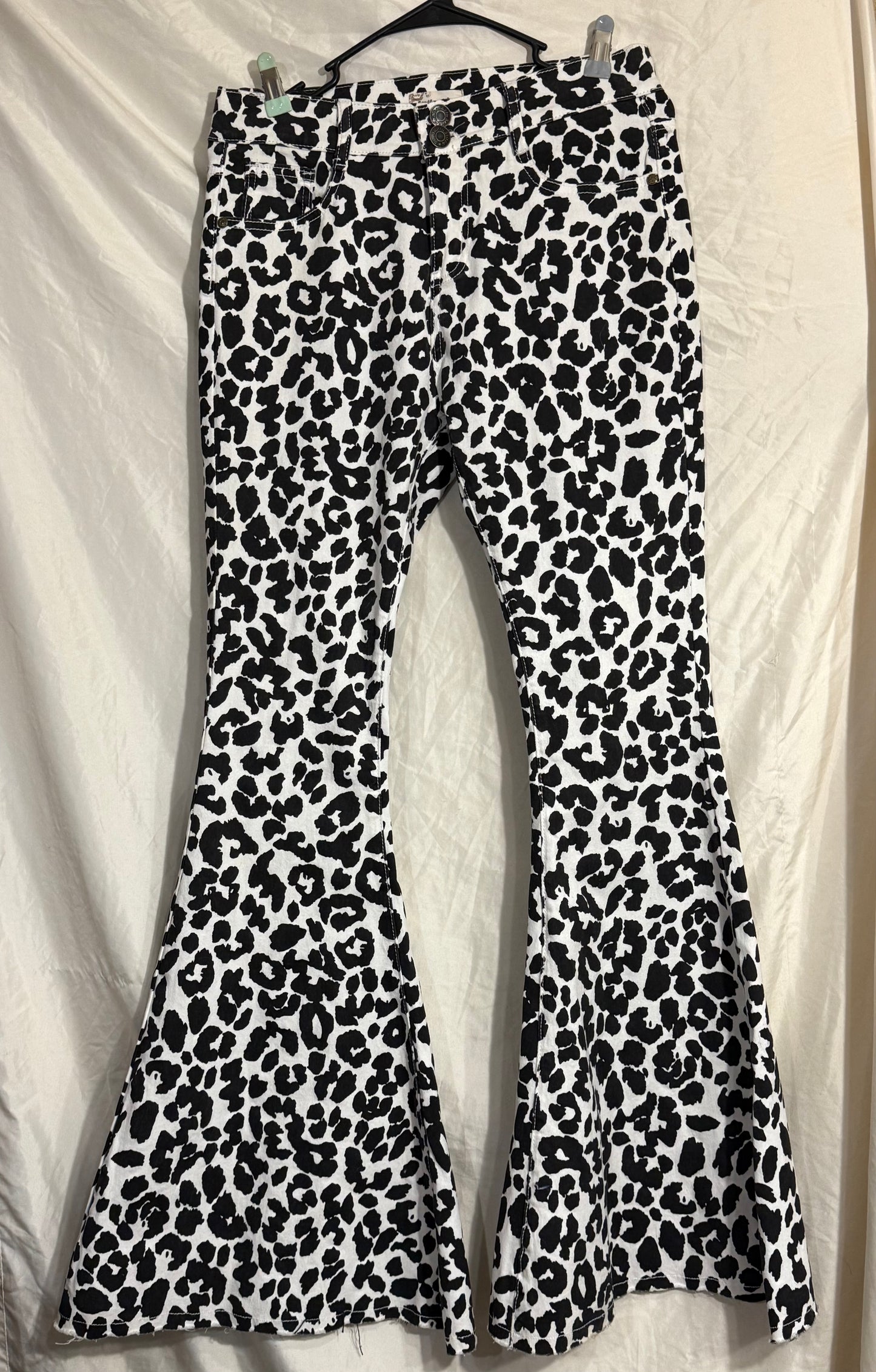 Southern Stitch Cheetah Print Denim Bell bottoms