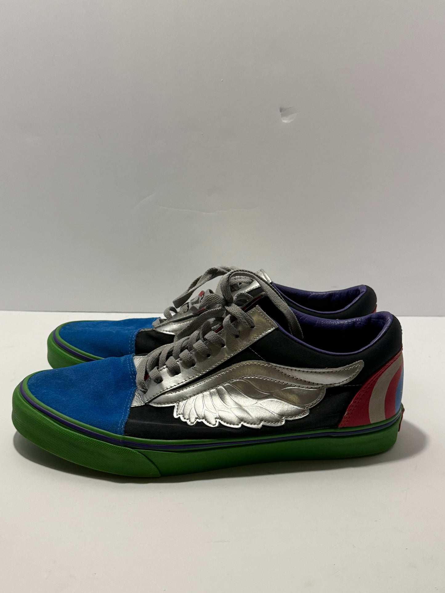 Men’s Vans Marvel(Captain America)(limited edition)