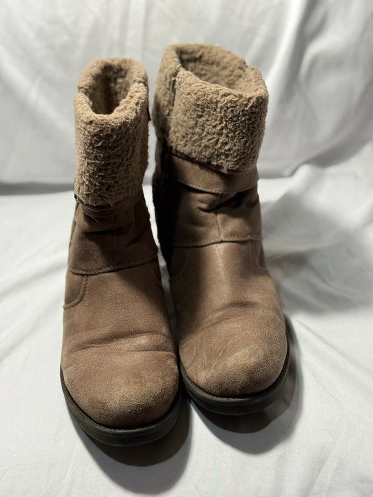 Women’s Rampage Mid calf Boot