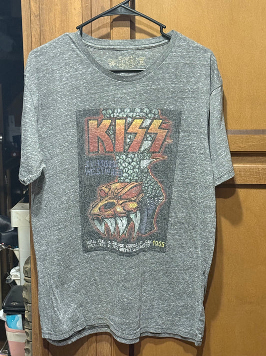 KISS band tshirt