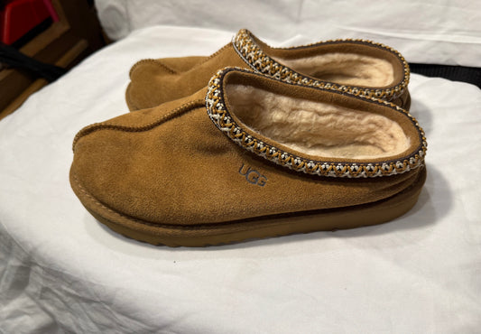 Ugg Tasman