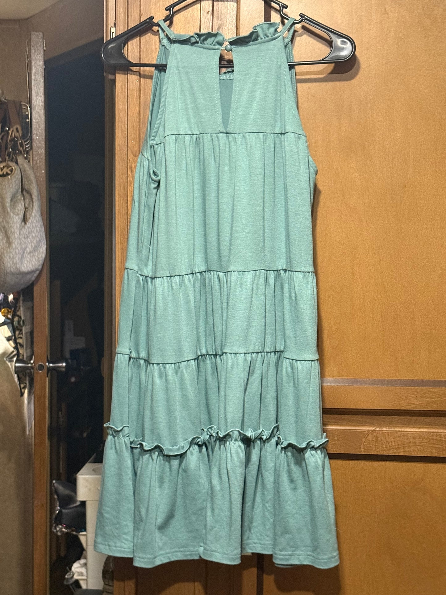 Exlura Sleeveless Tiered Dress