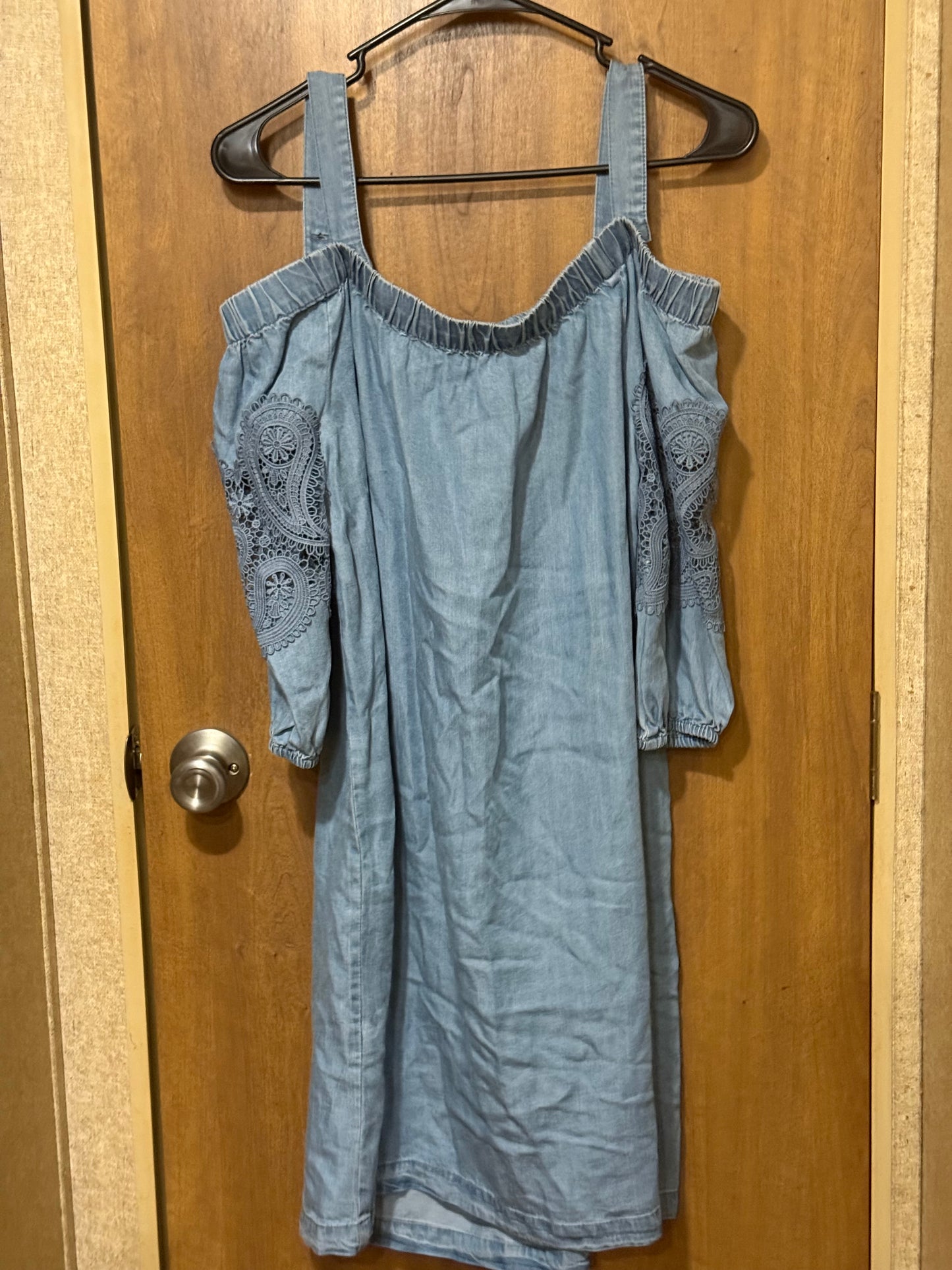 Chicos Chambray off the shoulder shirt dress