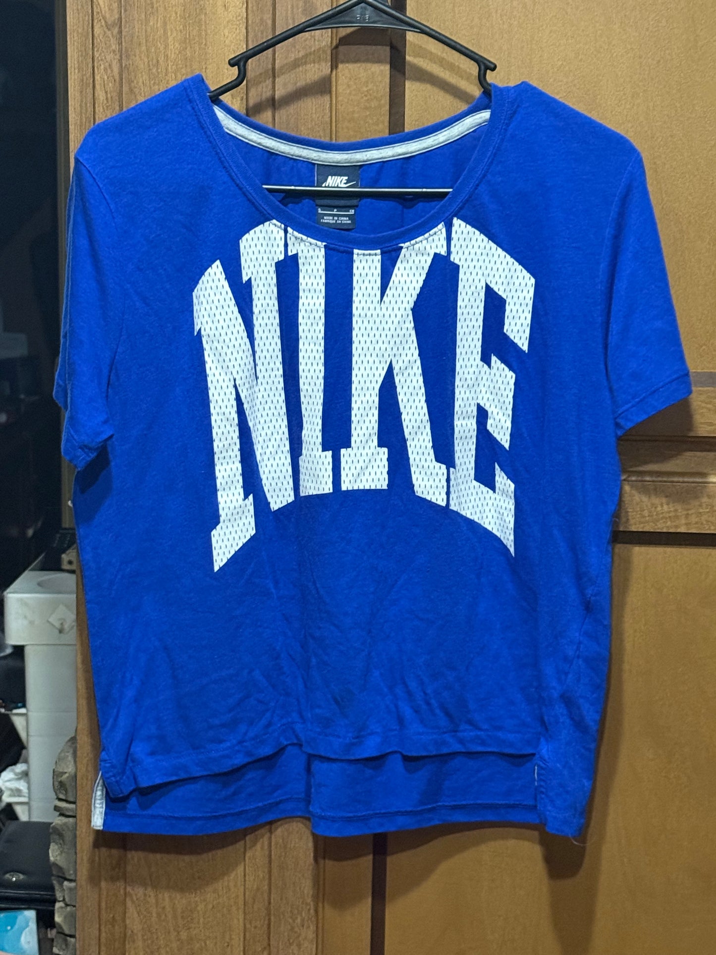 Nike Essential Crop Top Tshirt
