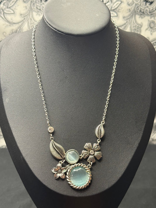 Exquisitely Eden- Paparazzi Necklace
