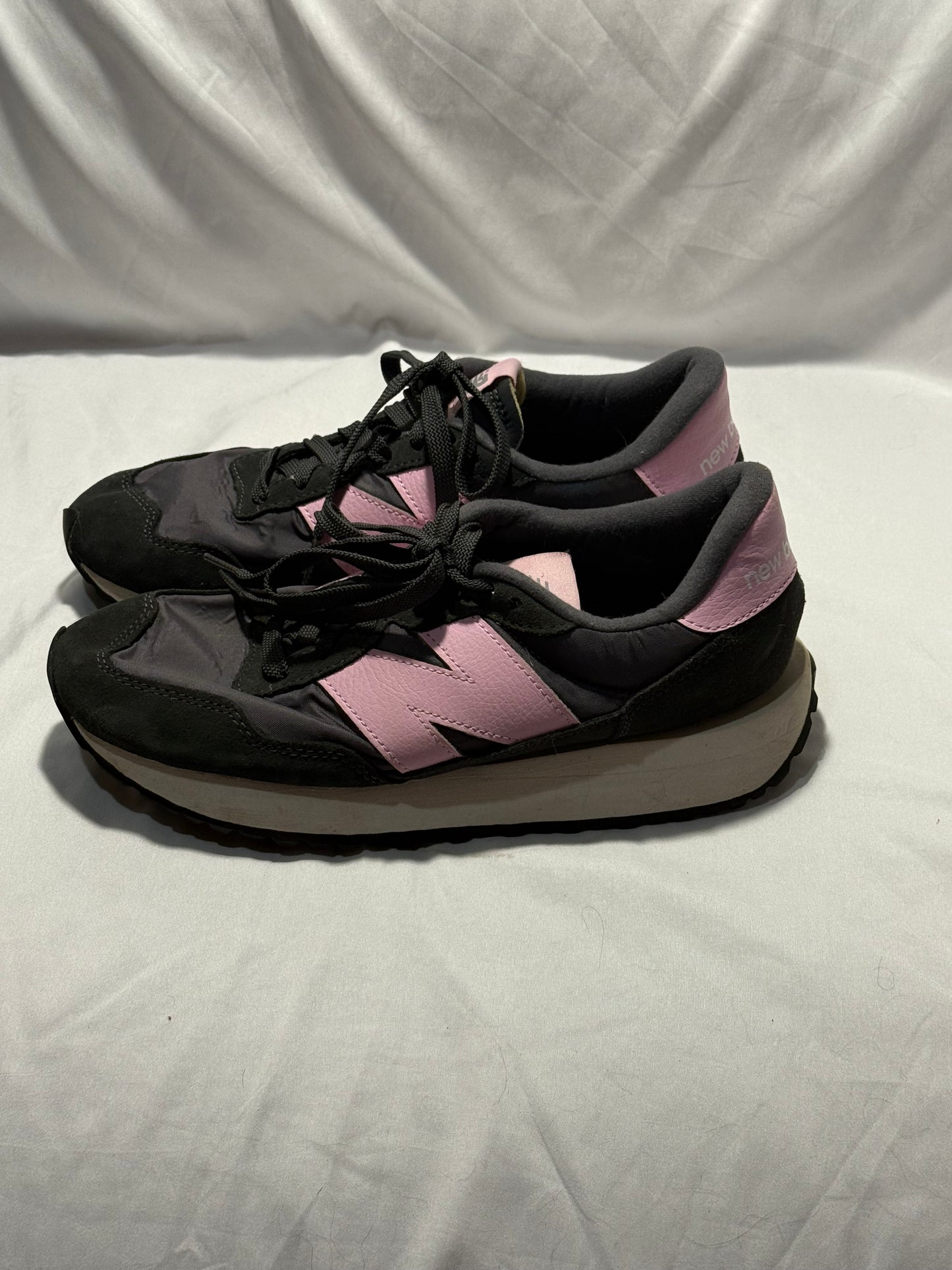 Women’s New Balance 237
