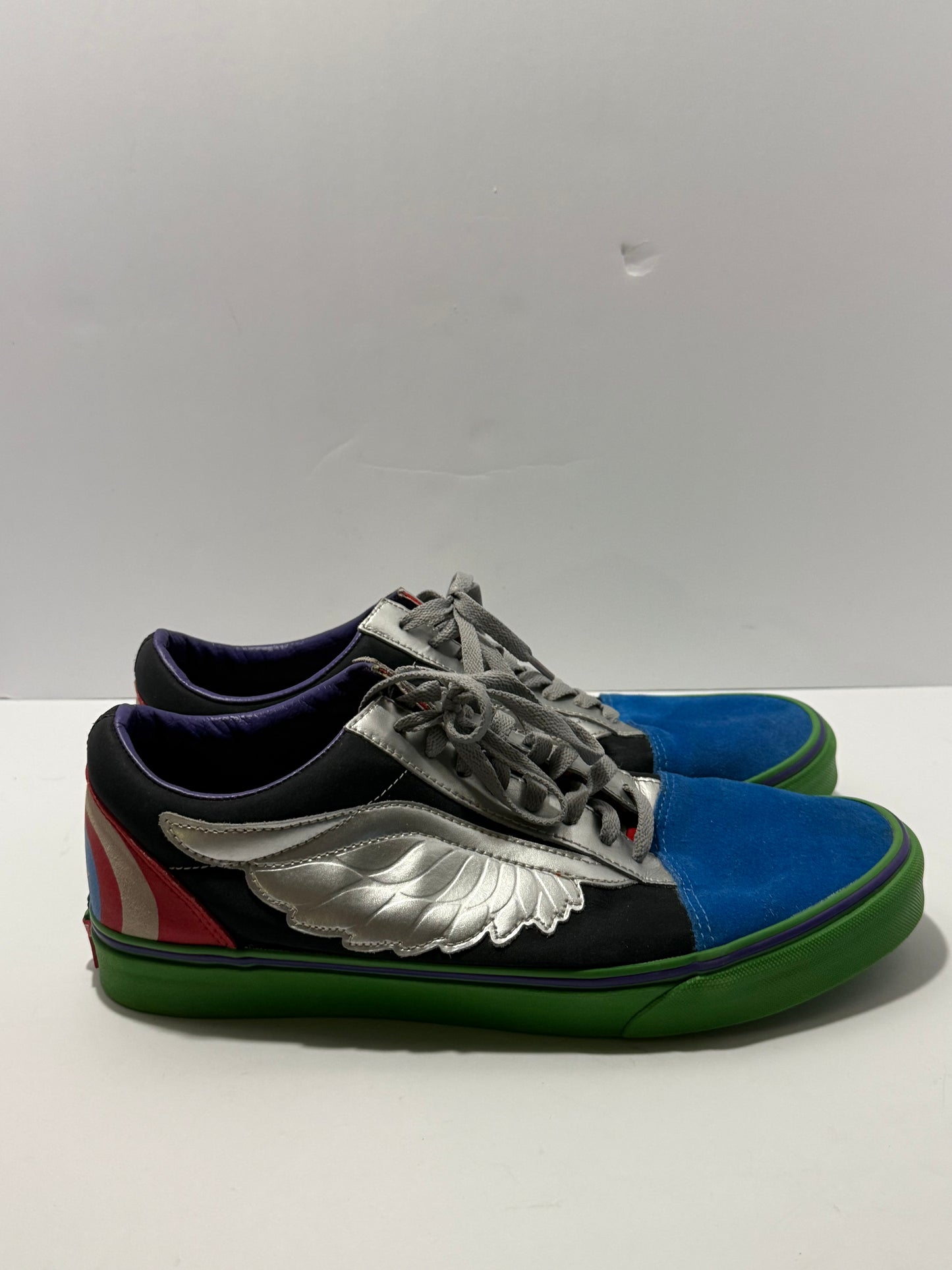 Men’s Vans Marvel(Captain America)(limited edition)