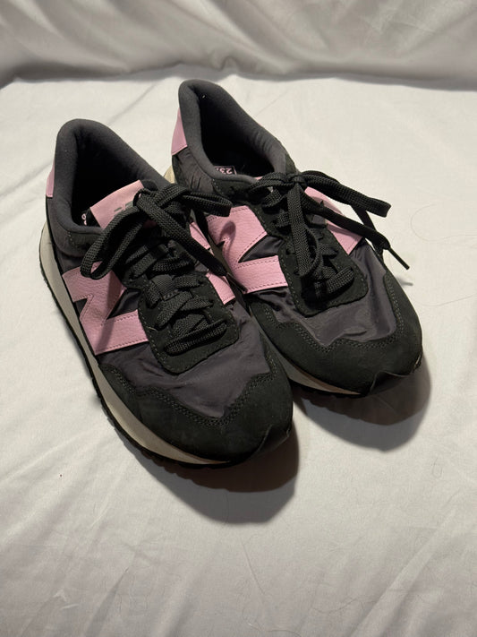 Women’s New Balance 237