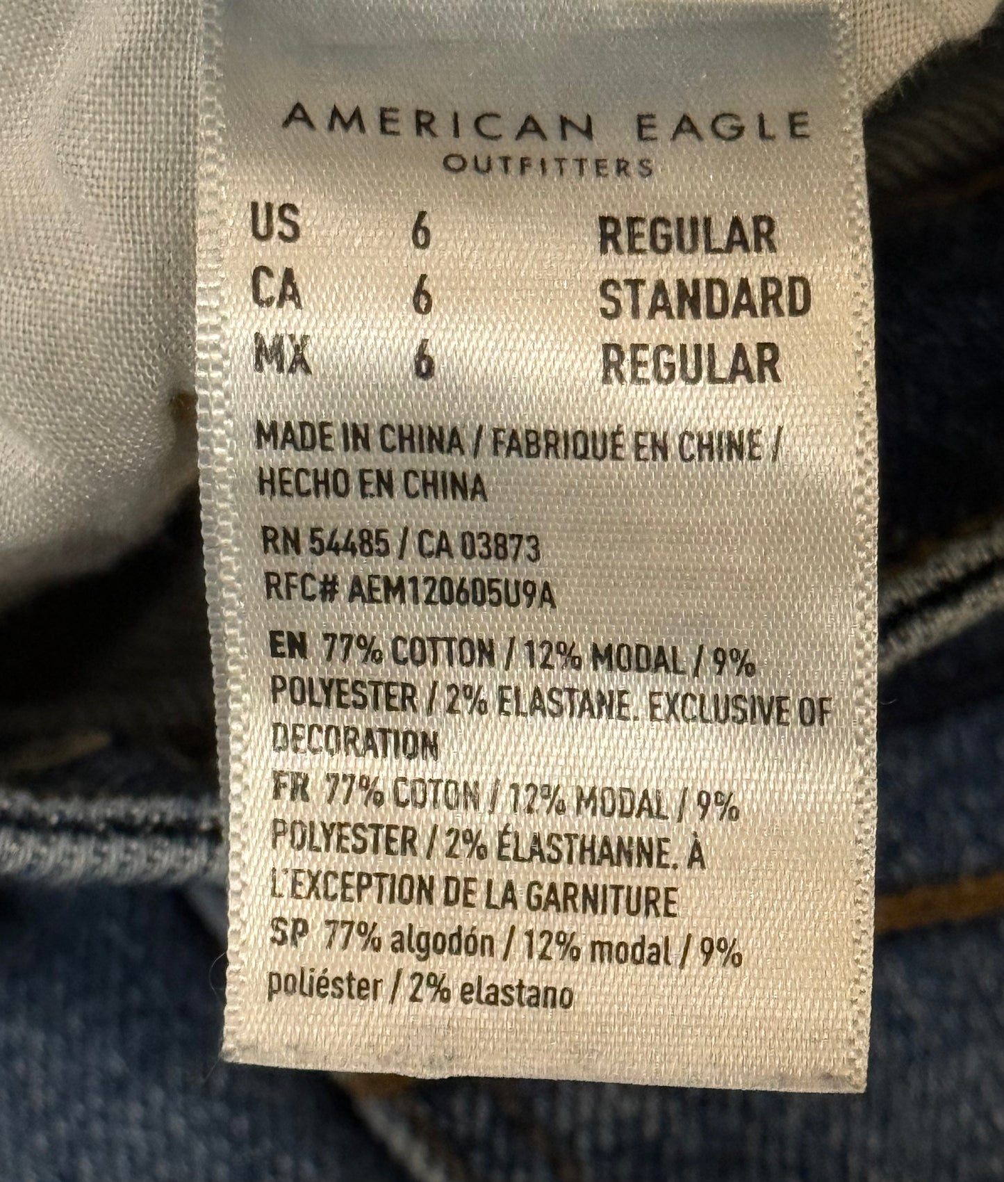 American Eagle Mom Jean