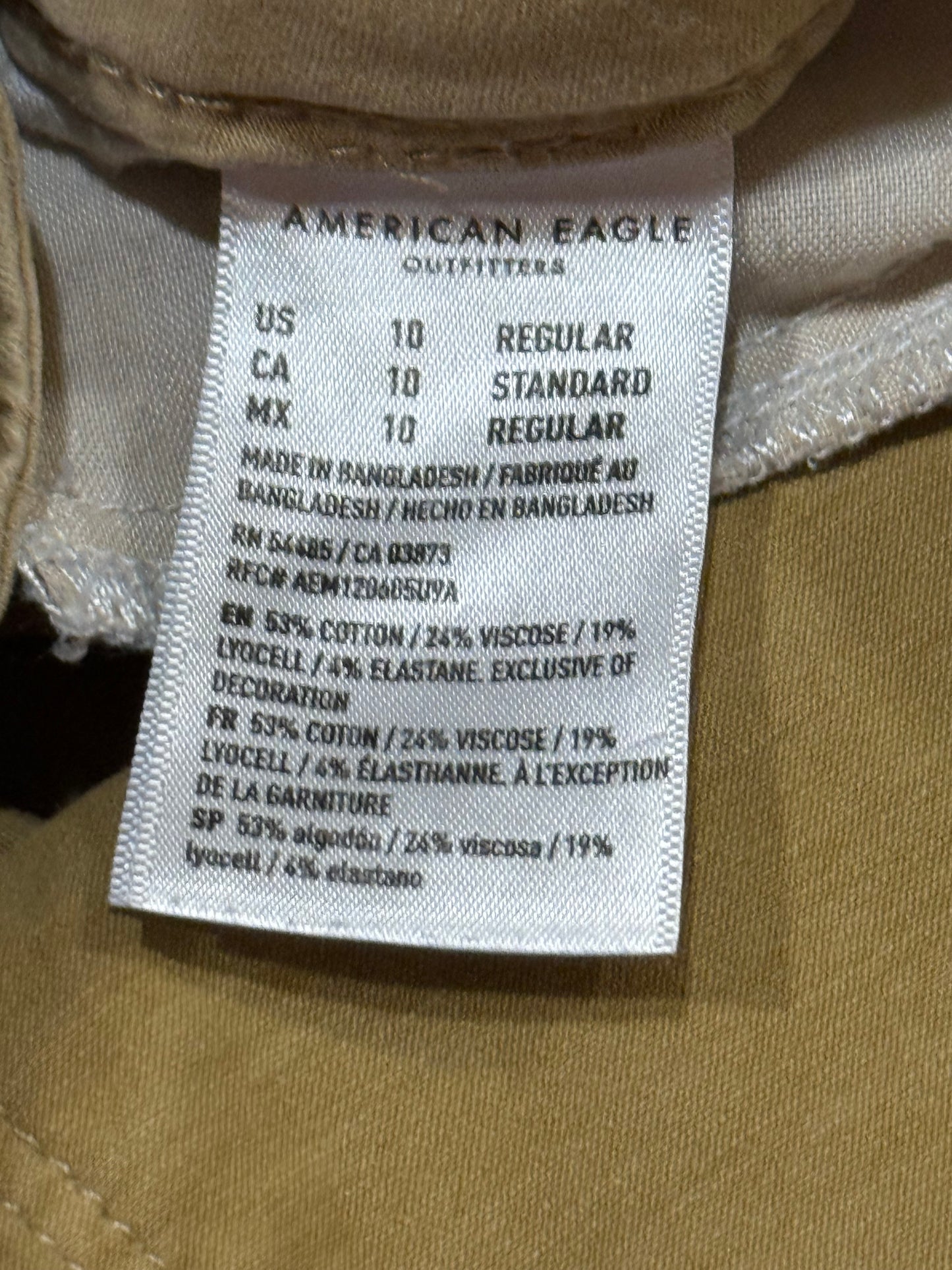 American Eagle Tan Denim Jegging