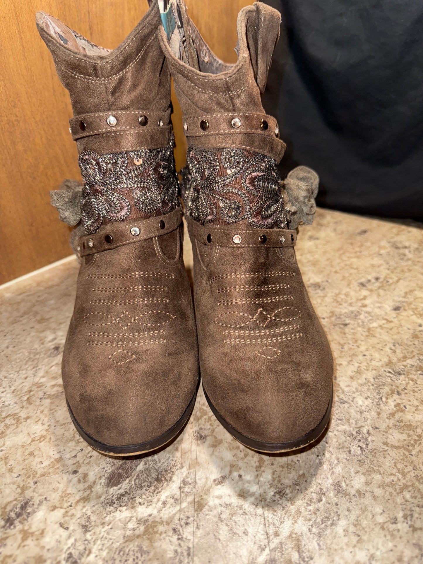 Not Rated women’s Midas ankle boot
